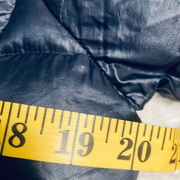 Andrew Marc Medium Down Jacket - Picture 6 of 9